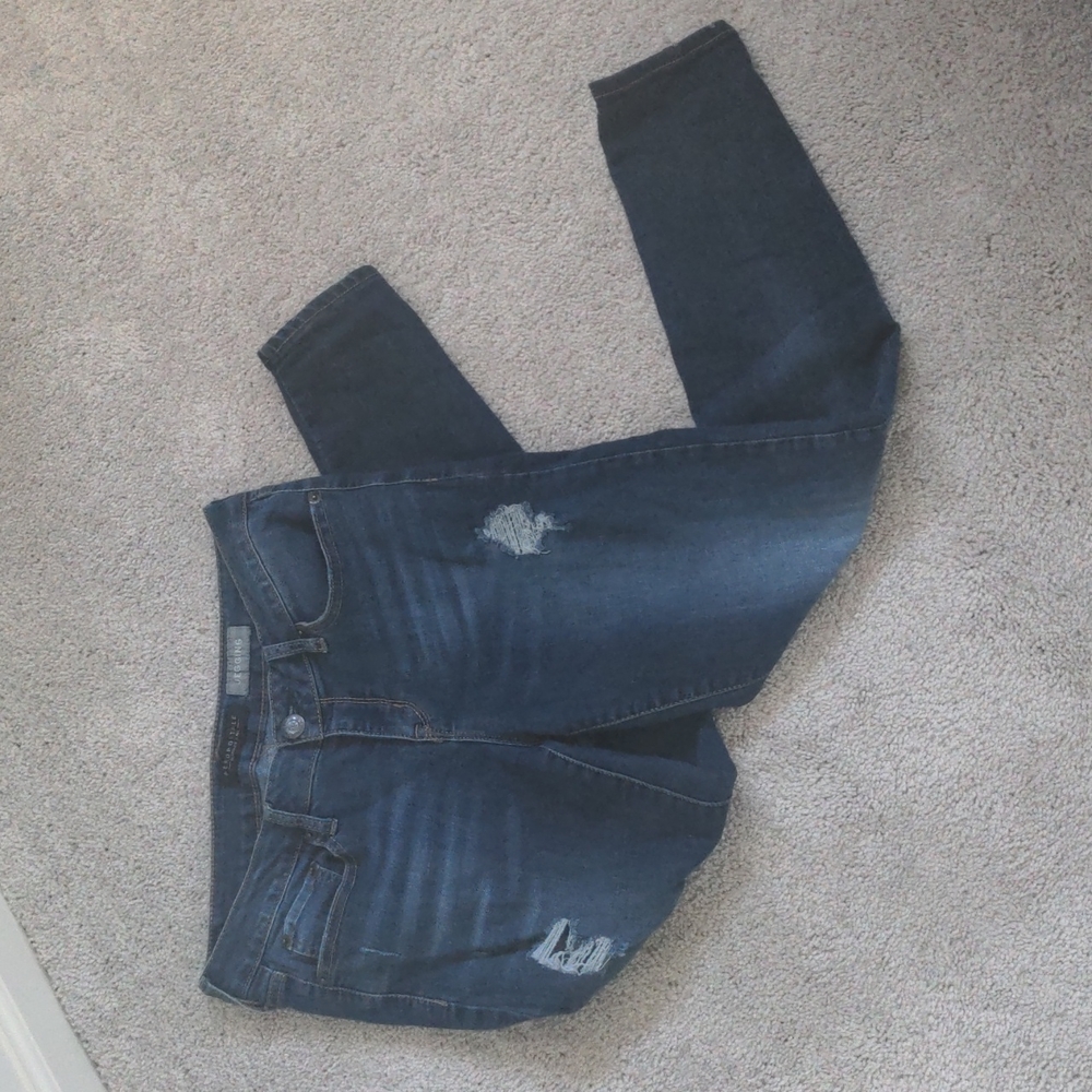 Aeropostale distressed jeggings